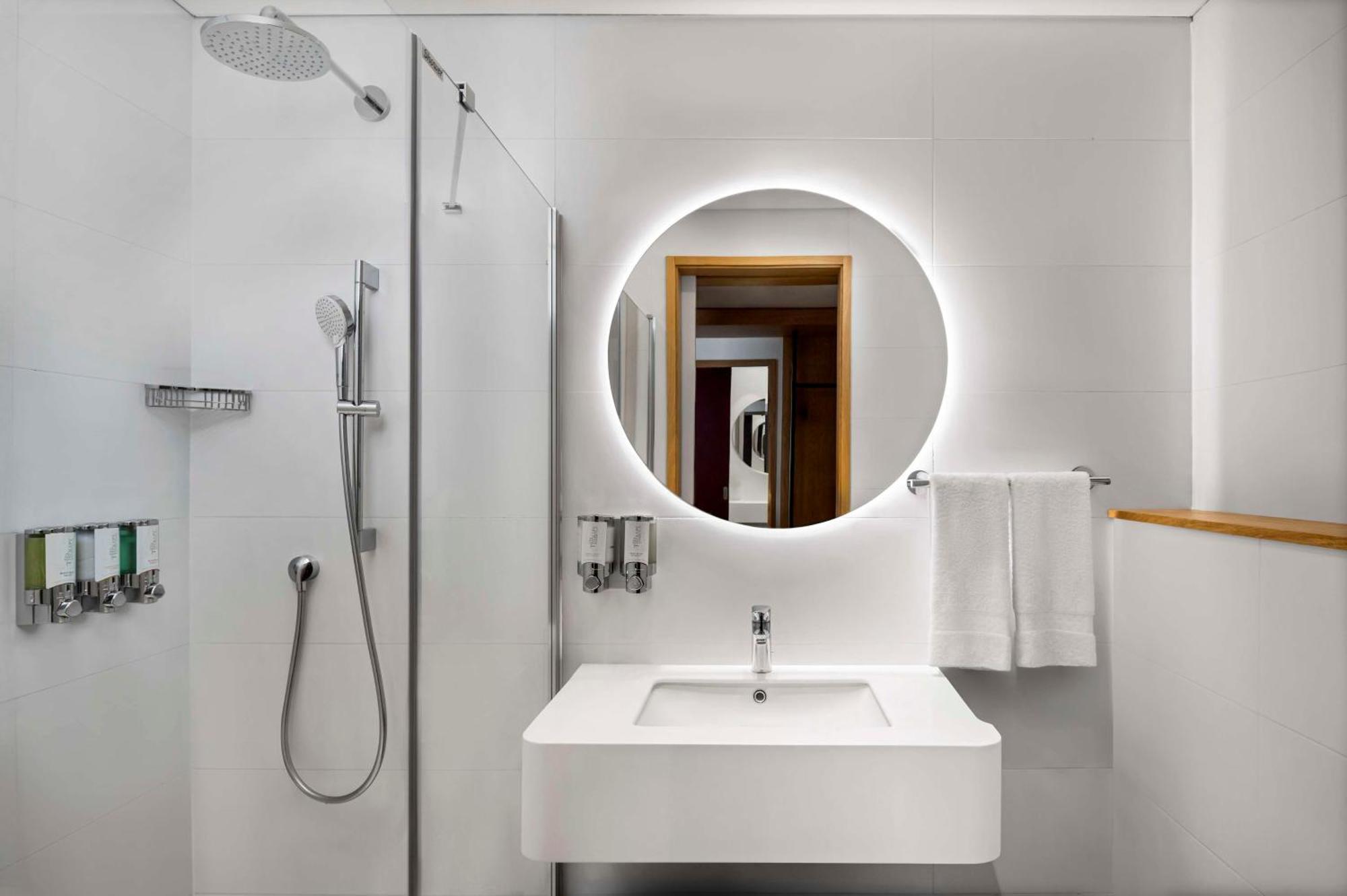 Hampton By Hilton Istanbul Sirkeci Hotel Екстериор снимка
