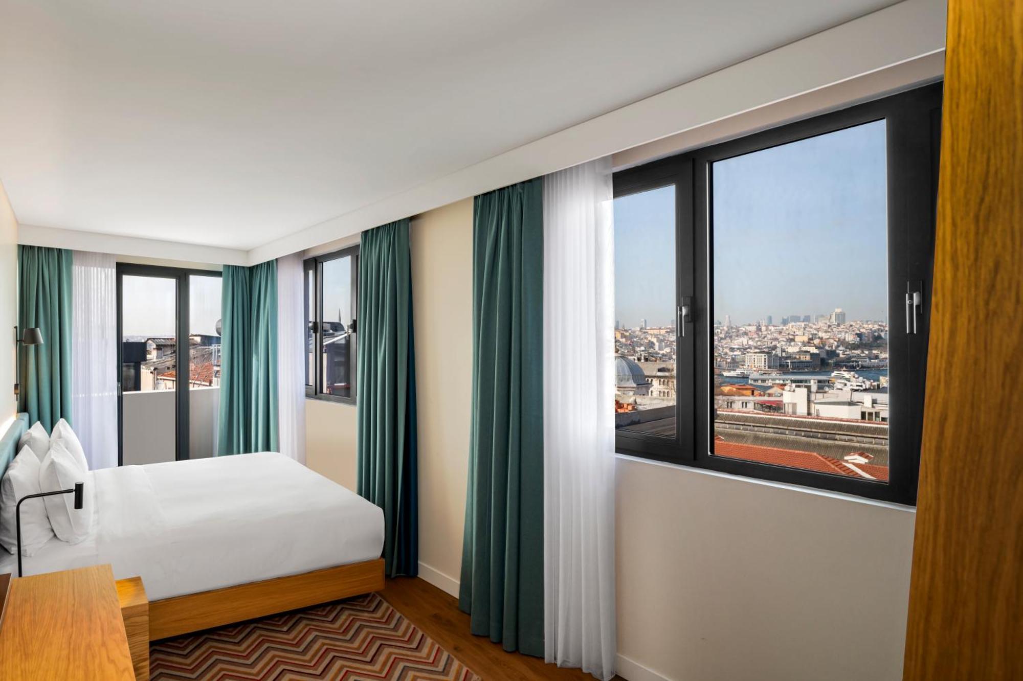 Hampton By Hilton Istanbul Sirkeci Hotel Екстериор снимка