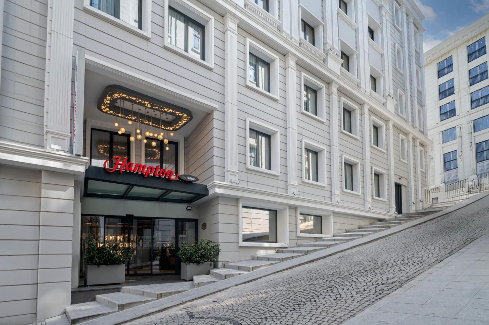 Hampton By Hilton Istanbul Sirkeci Hotel Екстериор снимка