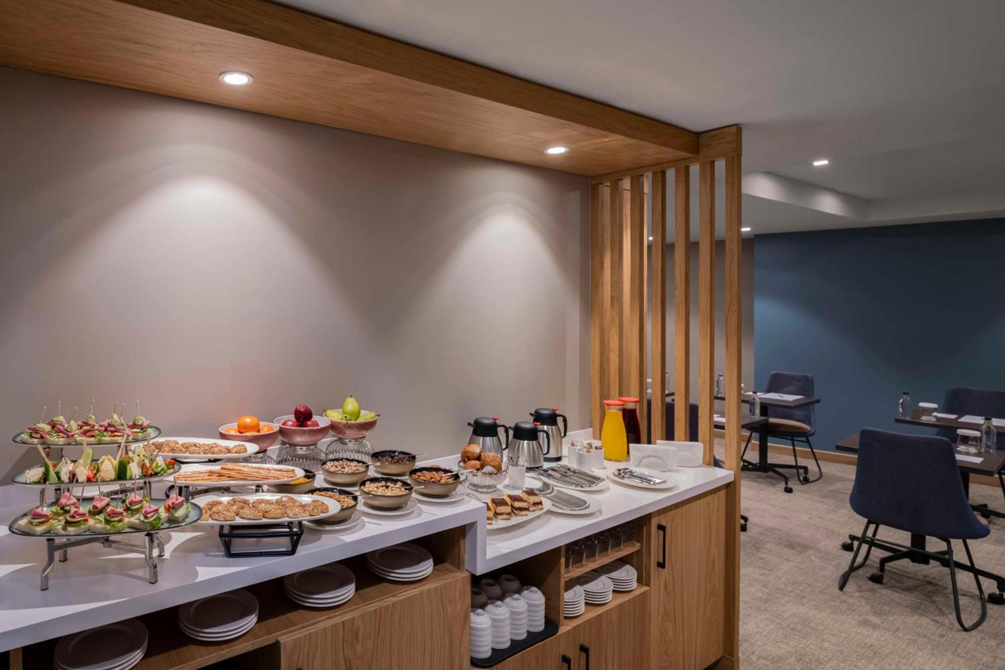 Hampton By Hilton Istanbul Sirkeci Hotel Екстериор снимка